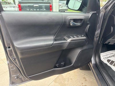 2023 Toyota Tacoma TRD Sport Double Cab 5' Bed V6 AT