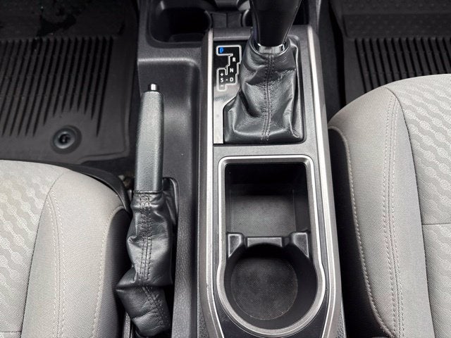 2023 Toyota Tacoma SR5 Double Cab 5' Bed V6 AT