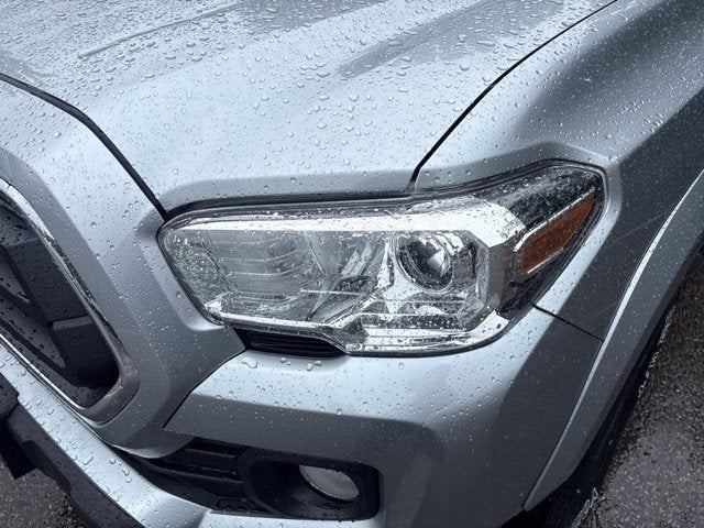 2023 Toyota Tacoma SR5 Double Cab 5' Bed V6 AT