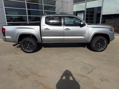 2023 Toyota Tacoma SR5 Double Cab 5' Bed V6 AT