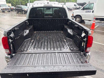 2023 Toyota Tacoma SR5 Double Cab 5' Bed V6 AT
