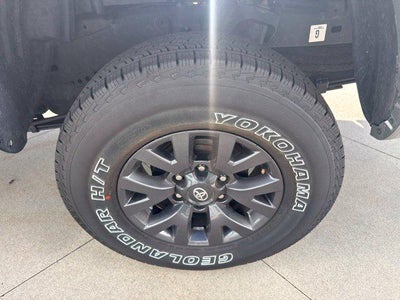 2023 Toyota Tacoma SR5 Double Cab 5' Bed V6 AT