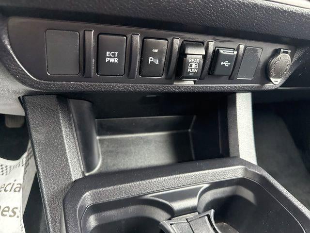 2023 Toyota Tacoma SR5 Double Cab 5' Bed V6 AT