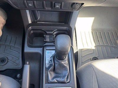 2021 Toyota Tacoma SR Double Cab 5' Bed V6 AT