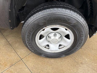 2023 Toyota Tacoma SR Double Cab 5' Bed V6 AT