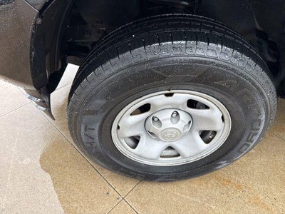 2023 Toyota Tacoma SR Double Cab 5' Bed V6 AT