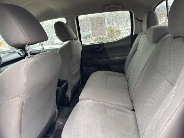 2023 Toyota Tacoma SR Double Cab 5' Bed V6 AT