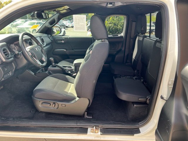2022 Toyota Tacoma Base