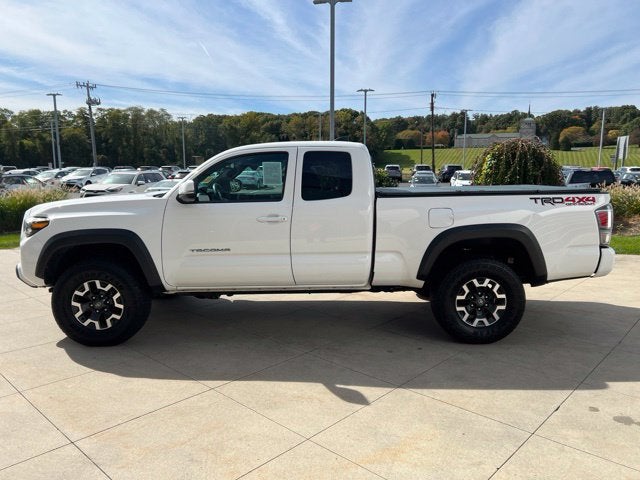 2022 Toyota Tacoma Base