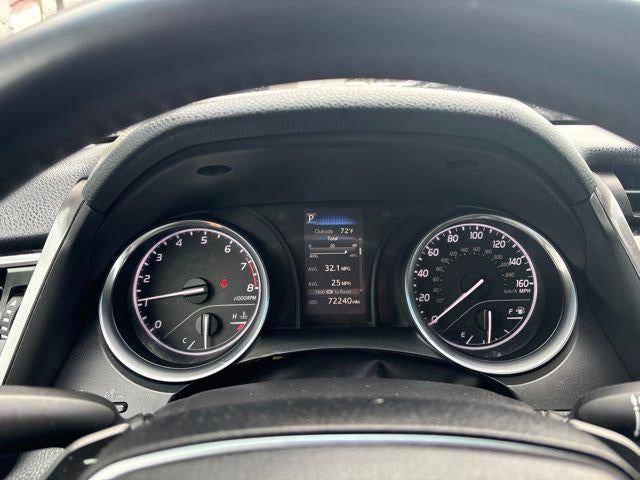 2018 Toyota Camry SE Auto