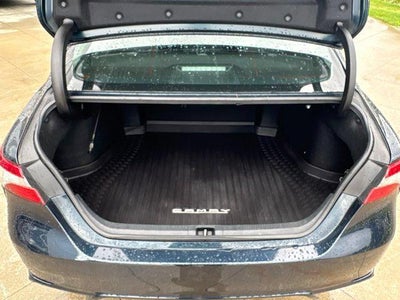 2018 Toyota Camry SE Auto