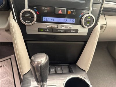 2014 Toyota Camry Hybrid 4dr Sdn XLE (Natl) *Ltd Avail*
