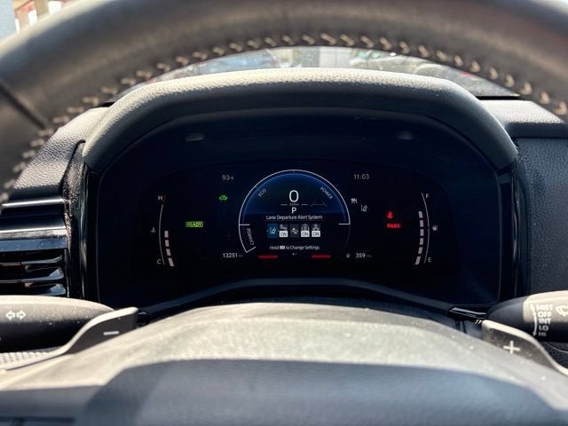 2025 Toyota Camry SE AWD