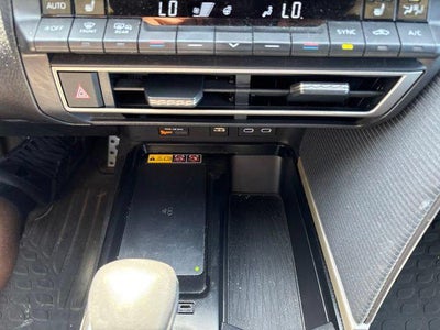 2025 Toyota Camry SE AWD