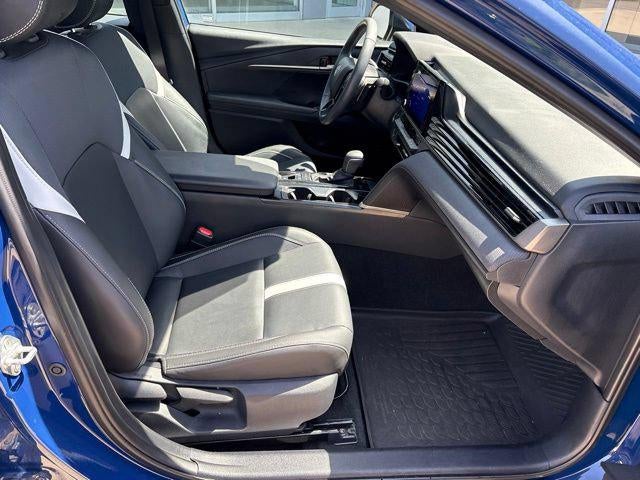 2025 Toyota Camry SE AWD