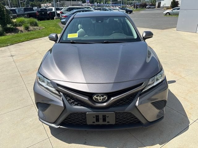 2020 Toyota Camry SE Auto