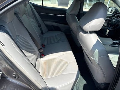 2020 Toyota Camry SE Auto