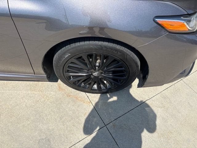 2020 Toyota Camry SE Auto