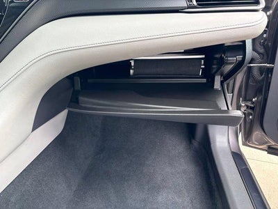 2024 Toyota Camry SE Auto