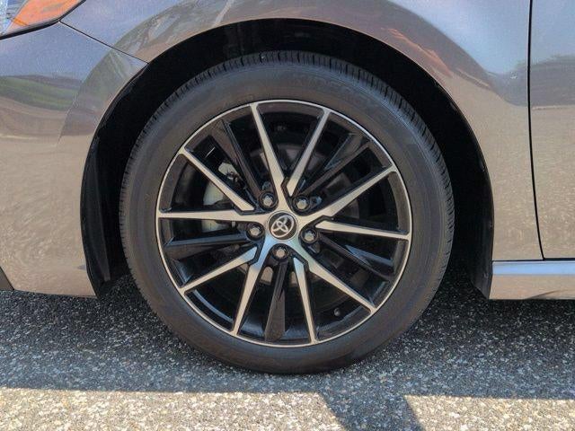 2024 Toyota Camry SE Auto
