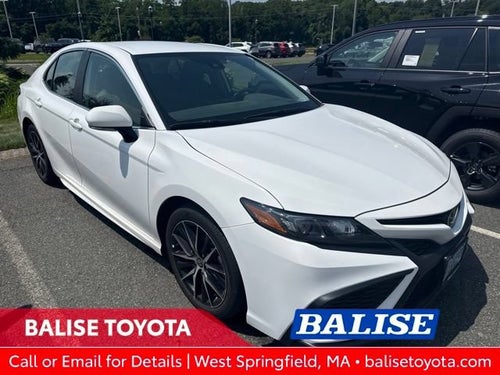 2024 Toyota Camry SE Auto