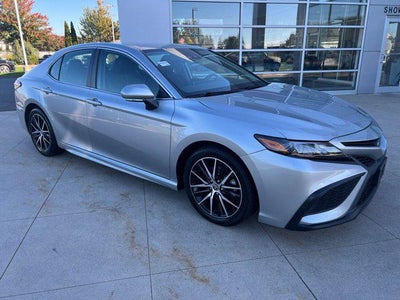 2022 Toyota Camry Hybrid Base