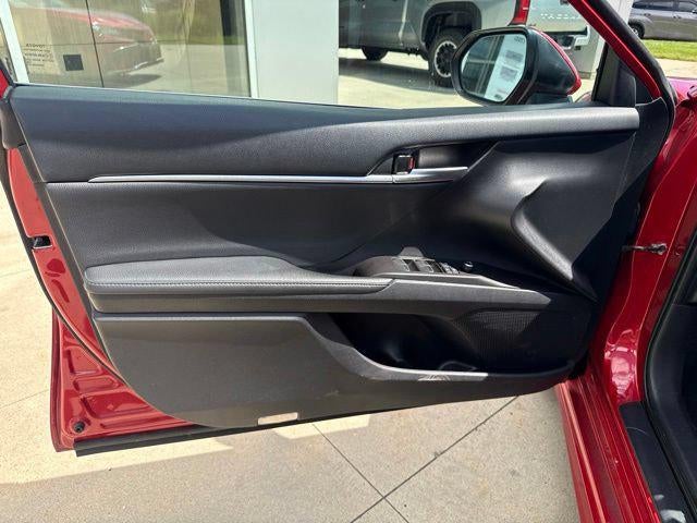 2023 Toyota Camry XSE Auto