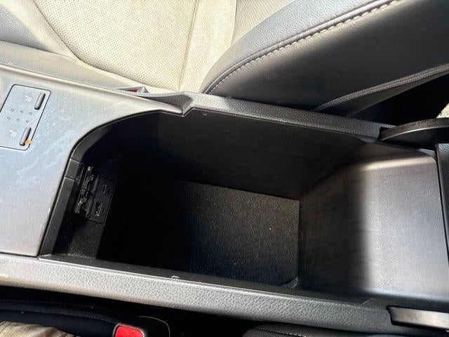 2023 Toyota Camry XSE Auto