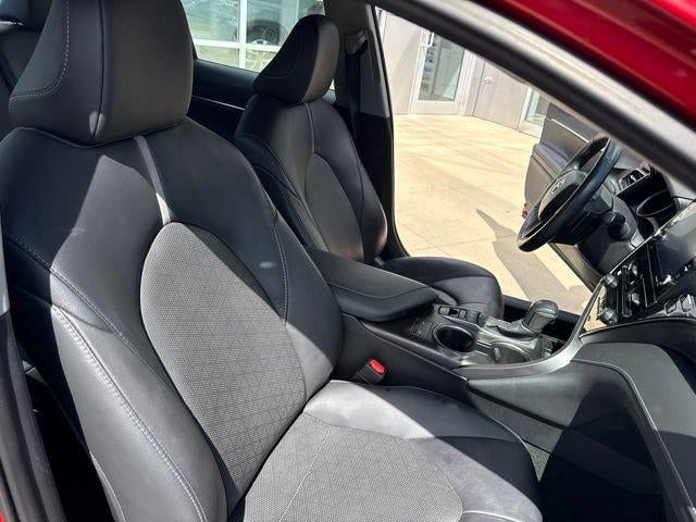2023 Toyota Camry XSE Auto