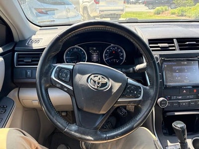 2016 Toyota Camry 4dr Sdn I4 Auto XLE