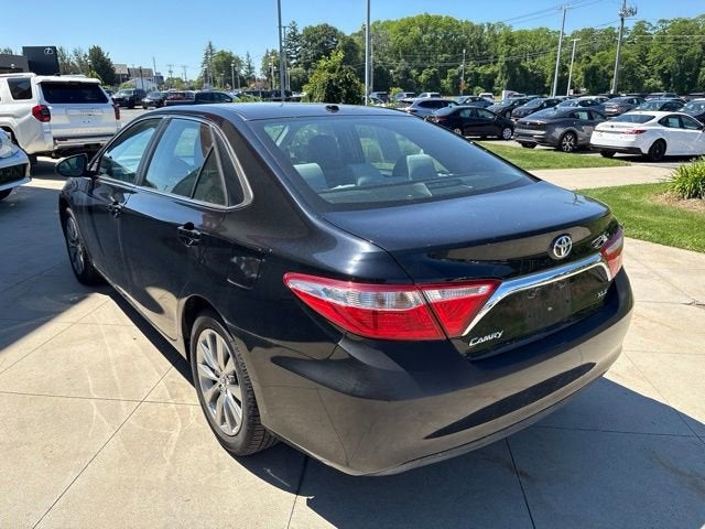 2016 Toyota Camry 4dr Sdn I4 Auto XLE