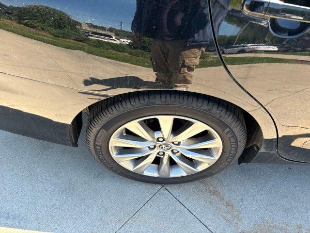 2016 Toyota Camry 4dr Sdn I4 Auto XLE