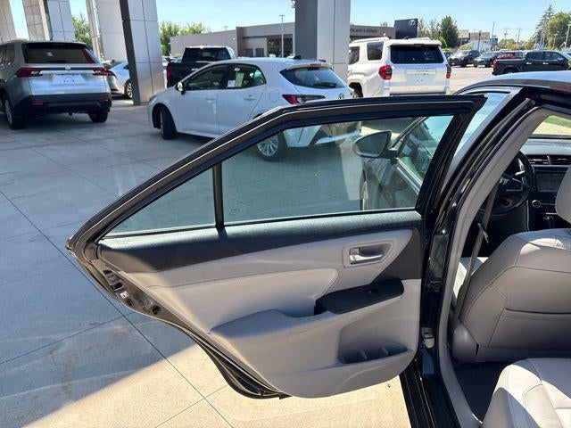 2016 Toyota Camry 4dr Sdn I4 Auto XLE