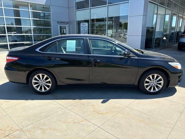 2016 Toyota Camry 4dr Sdn I4 Auto XLE