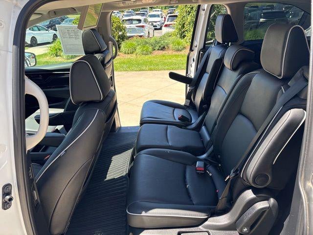2026 Honda Odyssey Touring Auto