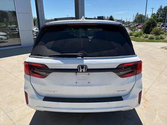 2026 Honda Odyssey Touring Auto