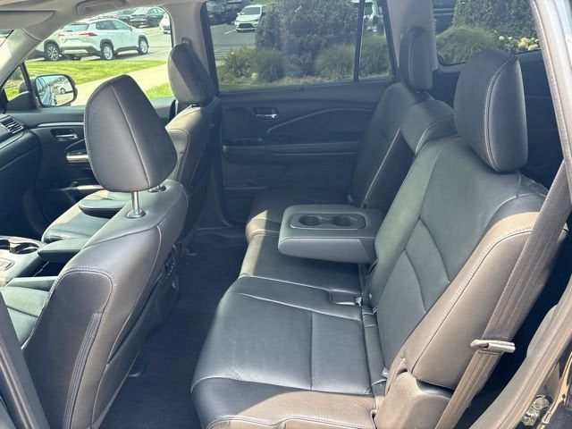 2022 Honda Pilot Black Edition AWD