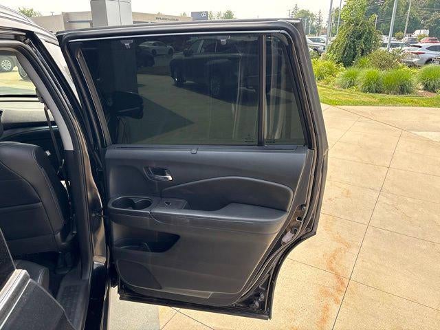 2022 Honda Pilot Black Edition AWD