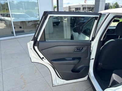 2024 Nissan Rogue FWD S