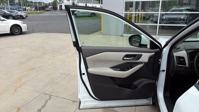 2025 Nissan Rogue AWD SV