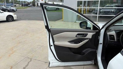 2025 Nissan Rogue AWD SV