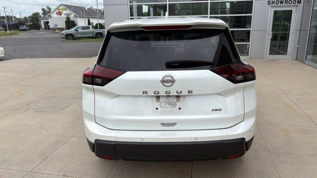2025 Nissan Rogue AWD SV