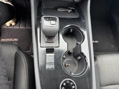 2025 Nissan Rogue AWD SV