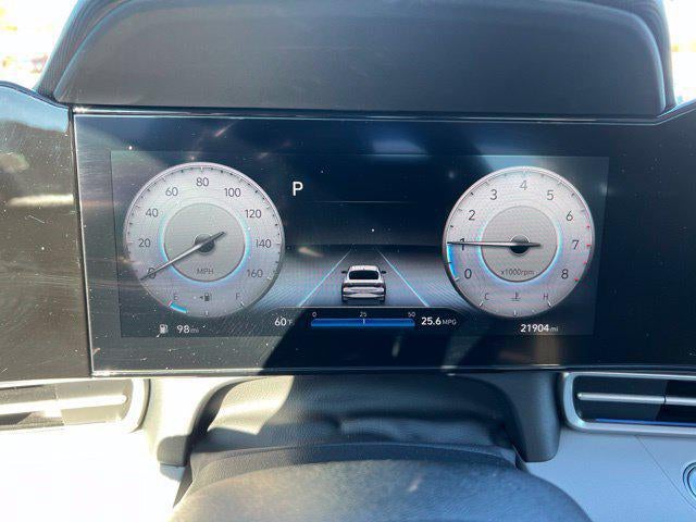 2023 Hyundai Elantra Limited IVT