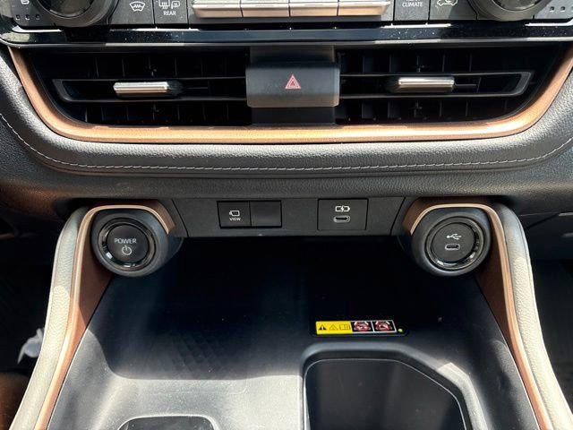 2024 Toyota Grand Highlander Hybrid Base