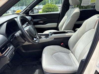 2024 Toyota Grand Highlander Hybrid Base