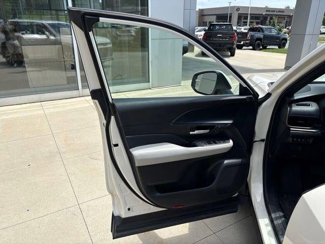2024 Toyota Grand Highlander Hybrid Base