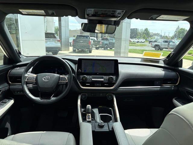 2024 Toyota Grand Highlander Hybrid Base
