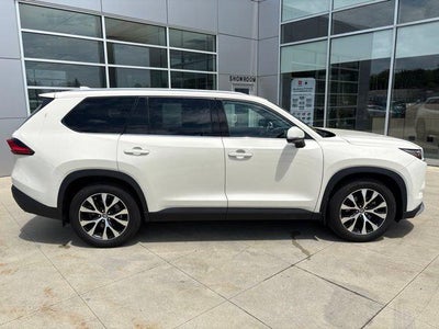 2024 Toyota Grand Highlander Hybrid Base