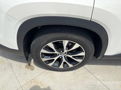 2024 Toyota Grand Highlander Hybrid Base
